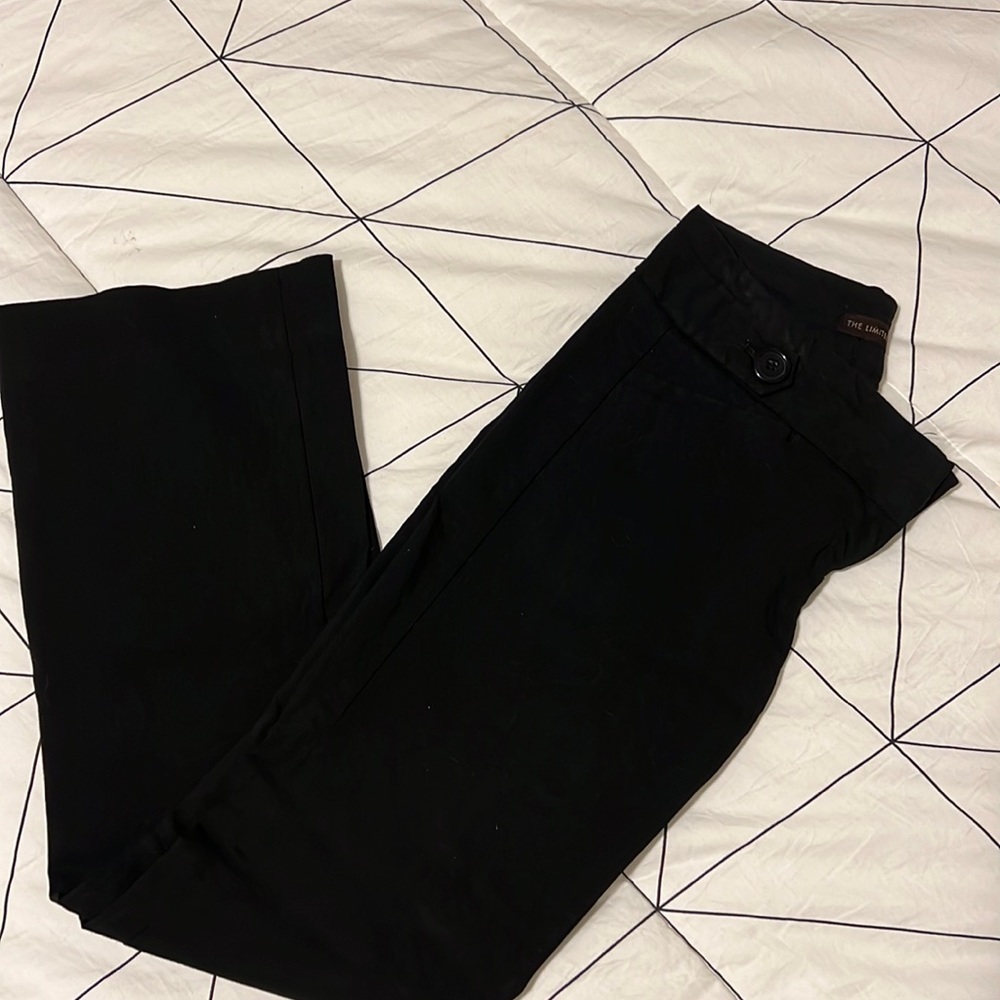 Like new the Limited size 0 short black boot cut